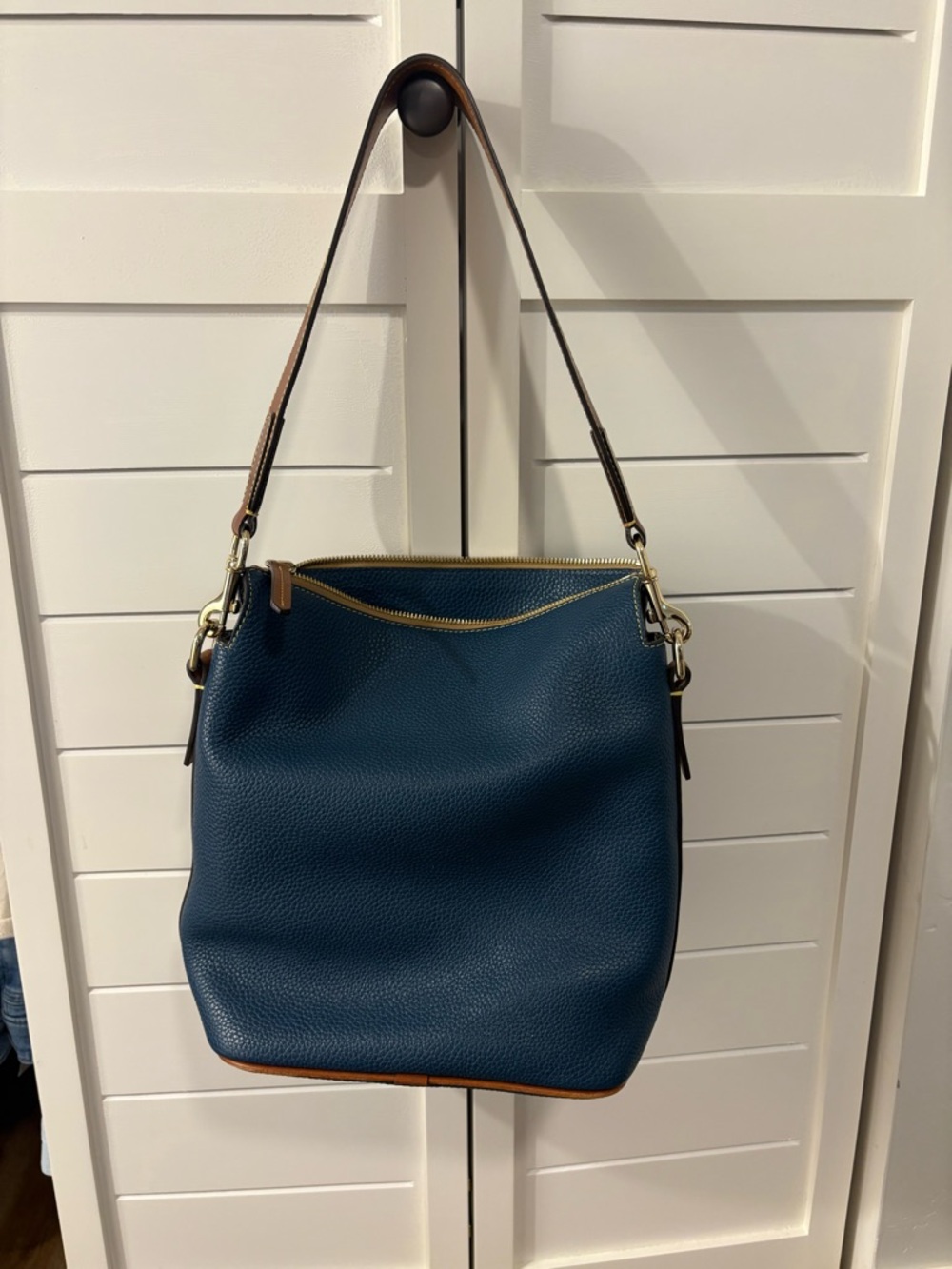 Dooney & Bourke Navy Blue Pebble Leather Shoulder Zip Sack - Picture 3 of 5